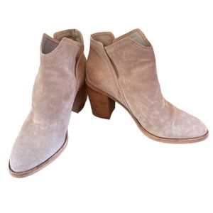 Dolce Vita Dark Taupe Shep Suede Slip On Almond Toe Booties Size 9.5